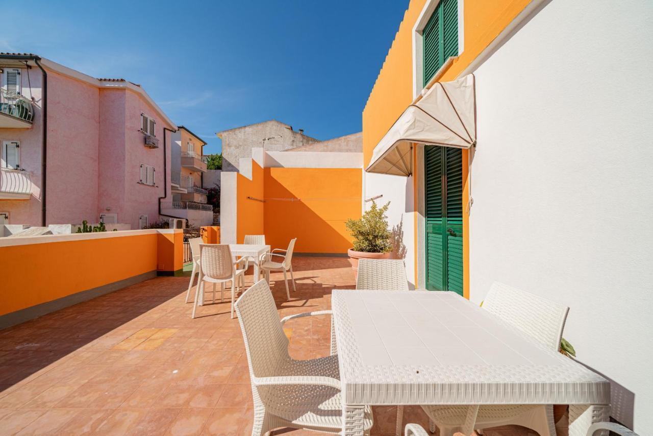 Hotel Marinaro Santa Teresa Gallura Eksteriør billede