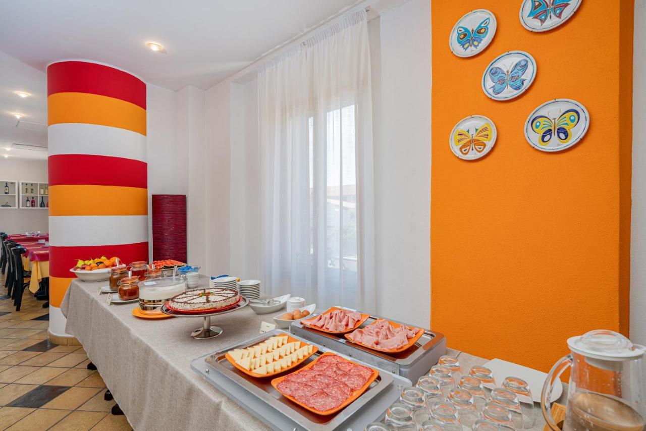 Hotel Marinaro Santa Teresa Gallura Eksteriør billede