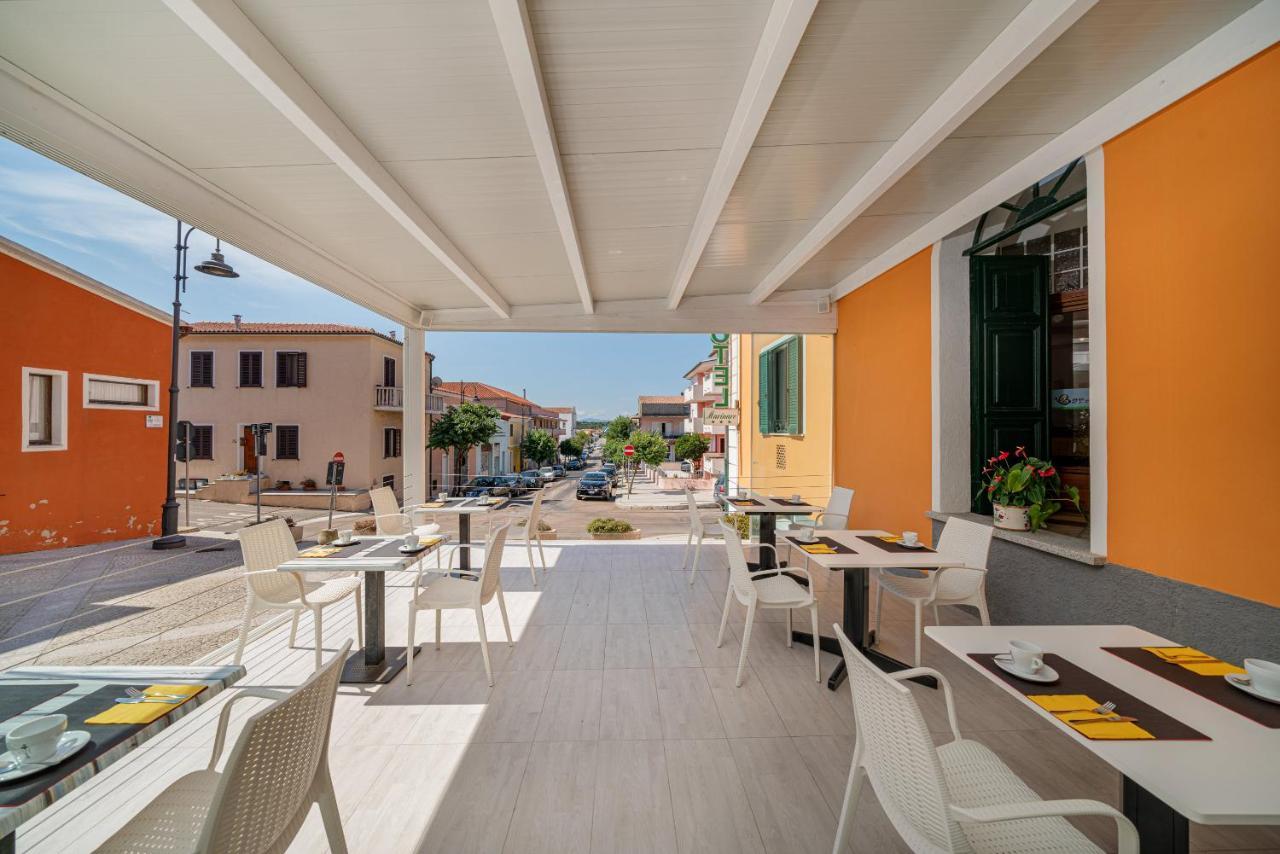 Hotel Marinaro Santa Teresa Gallura Eksteriør billede